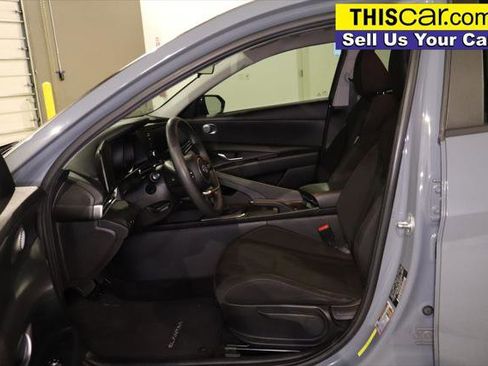 Used 2022 Hyundai Elantra SEL FWD image 19