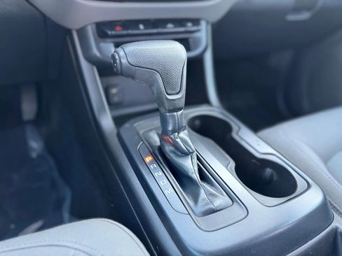 Used 2015 Chevrolet Colorado W/T w/ WT Convenience Package image 19