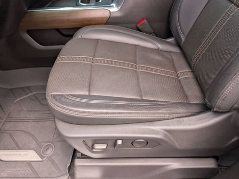 Used 2024 Chevrolet Silverado 3500 High Country w/ High Country Premium Package AWD/4WD image 24