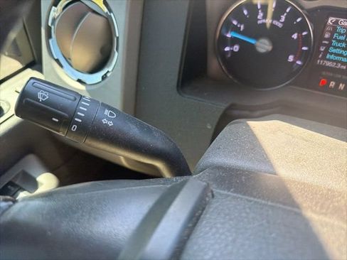 Used 2016 Ford F250 Lariat w/ Lariat Ultimate Package AWD/4WD image 47