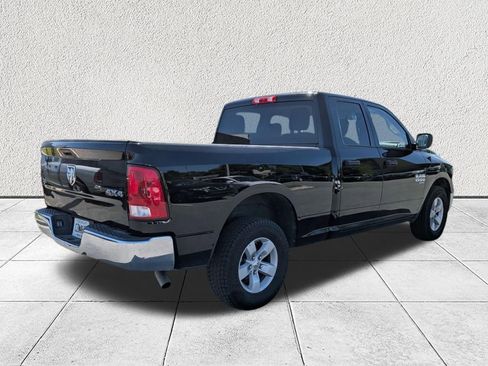 Used 2024 RAM 1500 Classic SLT AWD/4WD image 3