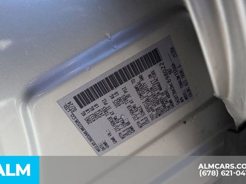 Used 2024 Nissan Rogue SV image 38