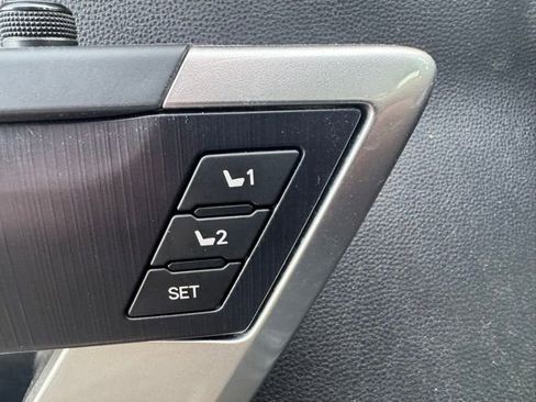 Used 2023 Toyota Tundra Platinum image 17