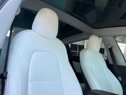 Used 2020 Tesla Model 3 Standard Range Plus RWD image 20