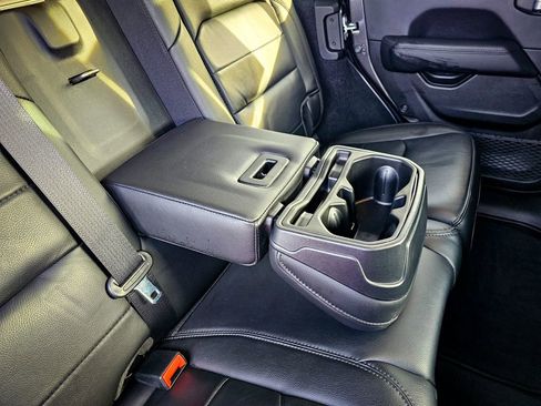 Certified 2021 Jeep Wrangler Unlimited Sahara image 33