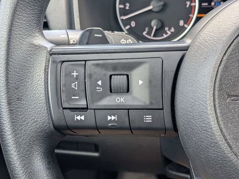 Used 2024 Nissan Rogue S AWD/4WD image 21