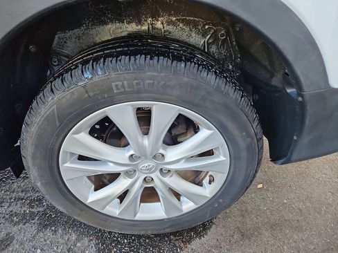 Used 2014 Toyota RAV4 Limited FWD image 30