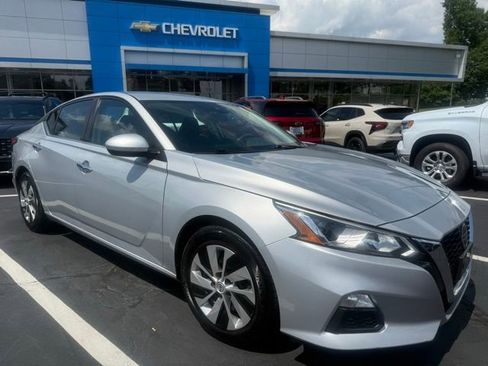 Used 2021 Nissan Altima 2.5 S w/ Driver Assist Package FWD image 1