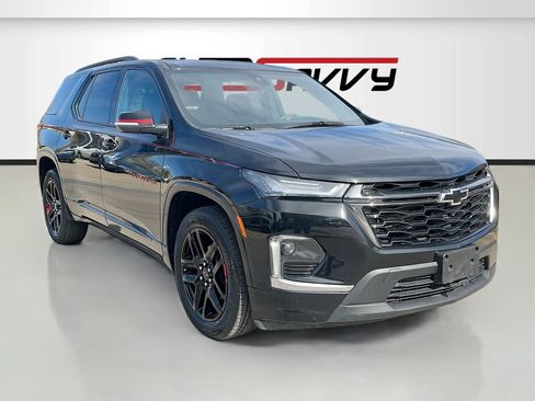 Used 2023 Chevrolet Traverse Premier w/ Redline Edition FWD image 1
