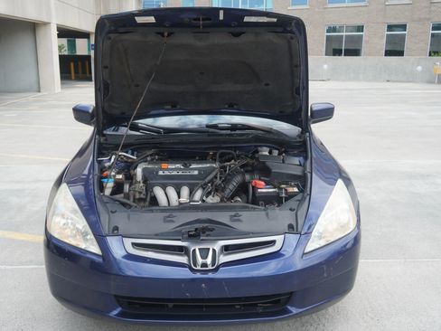 Used 2004 Honda Accord LX image 21