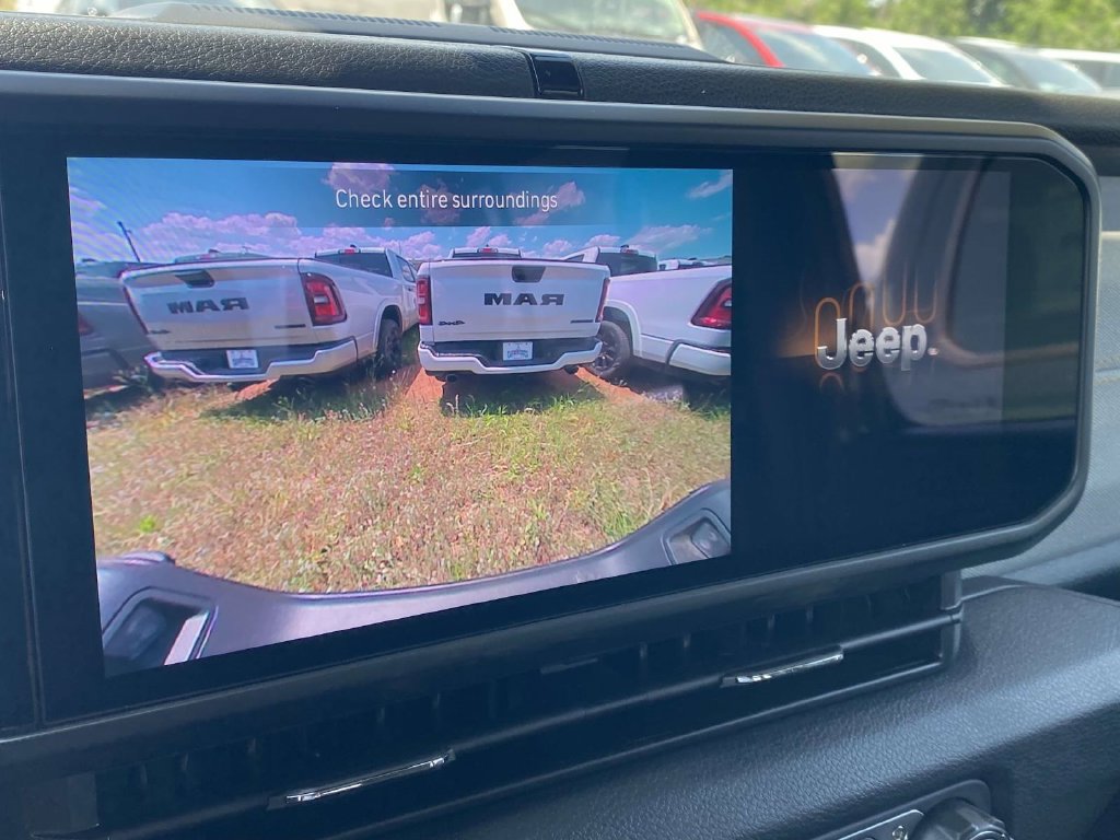 New 2026 Jeep Gladiator Sport AWD/4WD image 46