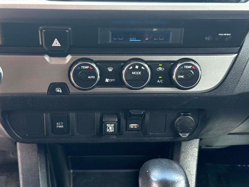 Used 2023 Toyota Tacoma SR5 RWD image 23