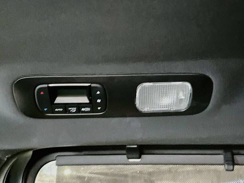 Used 2024 Honda Odyssey Sport image 25