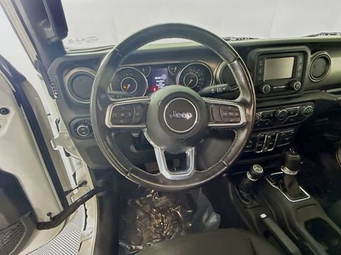 Used 2020 Jeep Gladiator Sport w/ Quick Order Package 24S image 11