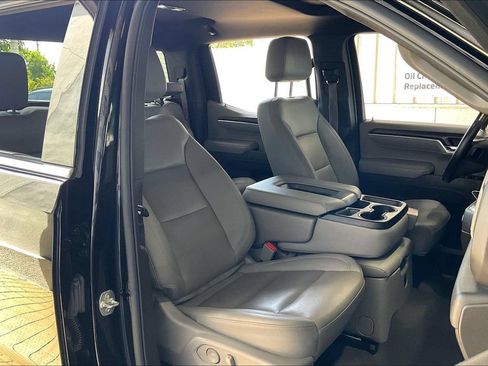 Used 2025 GMC Sierra 1500 SLT RWD image 22