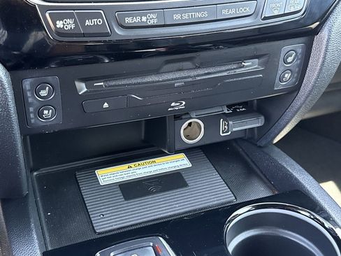 Used 2020 Honda Pilot Black Edition image 35