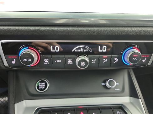 Used 2023 Audi Q3 2.0T Premium Plus image 21