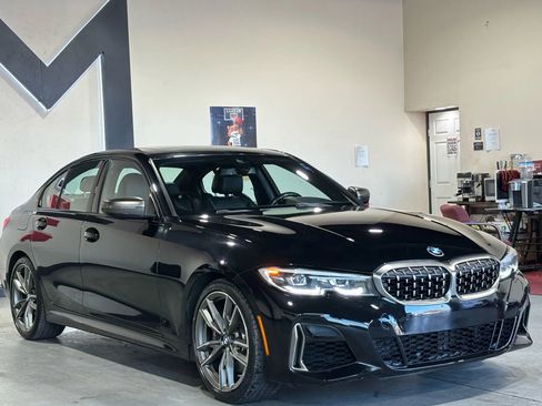 Used 2020 BMW M340i M340i Sedan 4D w/ Premium Package image 2
