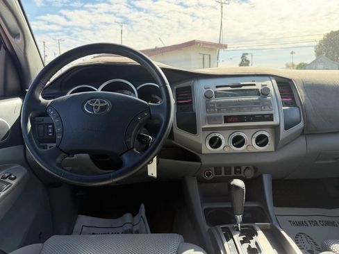 Used 2011 Toyota Tacoma PreRunner w/ TRD Sport Pkg w/JBL Audio image 18