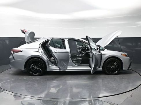 Used 2024 Toyota Camry XSE image 40