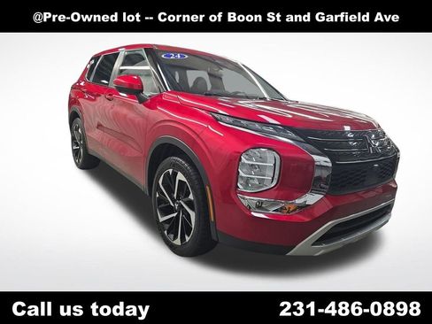 Used 2024 Mitsubishi Outlander SE AWD/4WD image 7