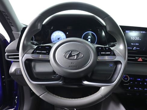 Used 2021 Hyundai Elantra SEL w/ Convenience Package FWD image 11