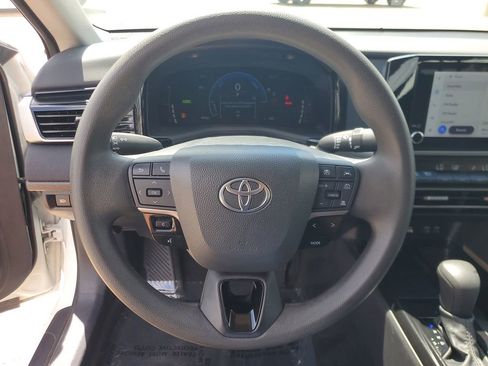 Used 2025 Toyota Camry LE FWD image 19