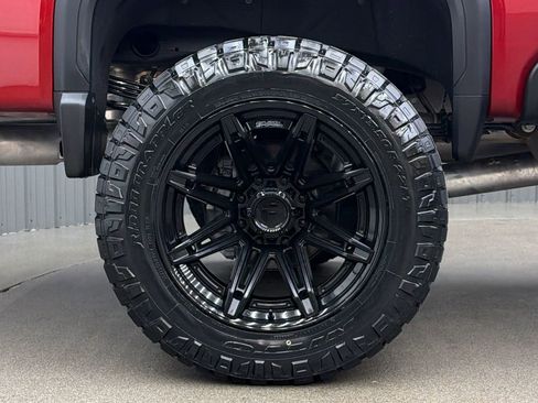 Used 2026 GMC Sierra 2500 AT4 w/ AT4 Premium Plus Package image 11