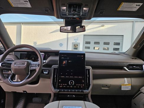 New 2026 GMC Yukon Denali image 23