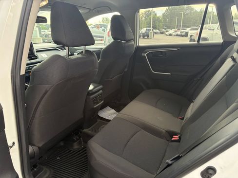 Used 2024 Toyota RAV4 LE AWD/4WD image 5