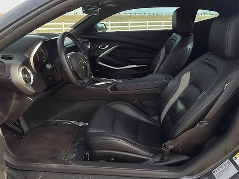 Used 2018 Chevrolet Camaro LT w/ RS Package image 14