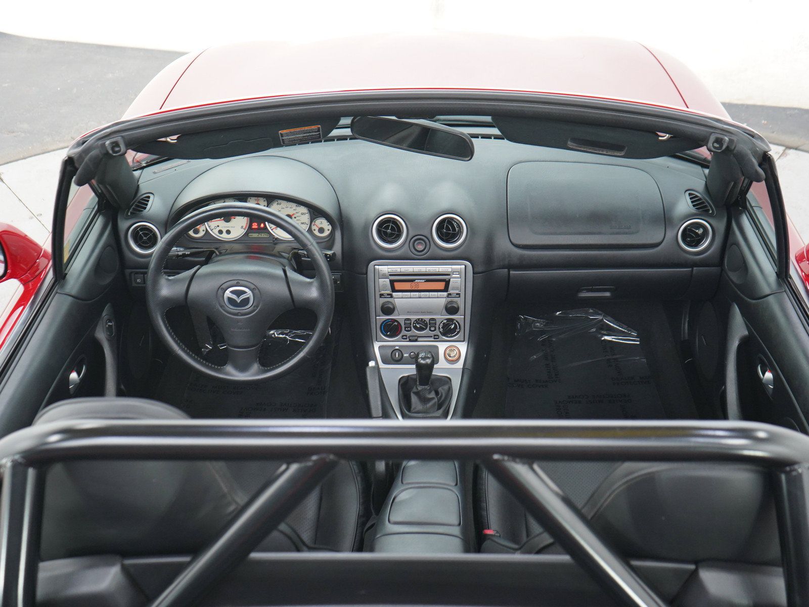Used 2005 MAZDA MX-5 Miata LS w/ Sports Look Appearance Pkg RWD image 13