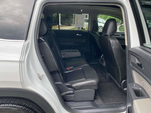 Certified 2023 Volkswagen Atlas SEL AWD/4WD image 28