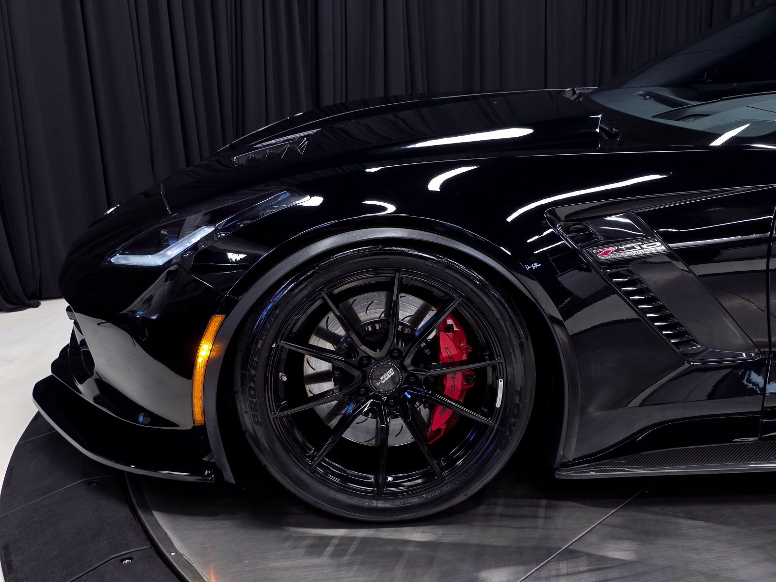 Used 2016 Chevrolet Corvette Z06 w/ 2LZ Preferred Equipment Group RWD image 36