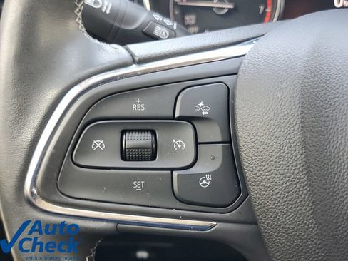 Used 2023 Buick Encore GX Essence w/ Experience Buick Package FWD image 23