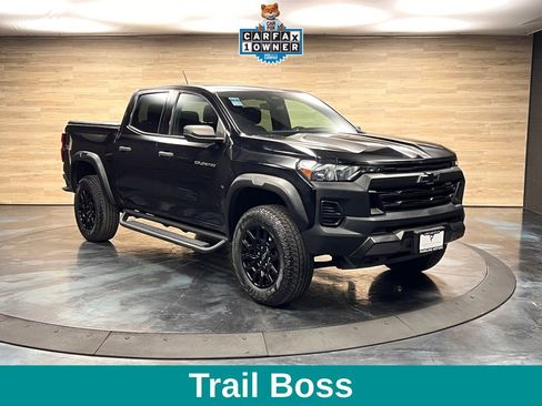 Used 2023 Chevrolet Colorado Trail Boss image 1