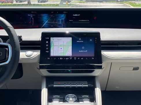 New 2026 Lincoln Nautilus Premier AWD/4WD image 15
