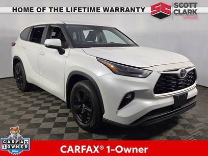 Used 2024 Toyota Highlander LE