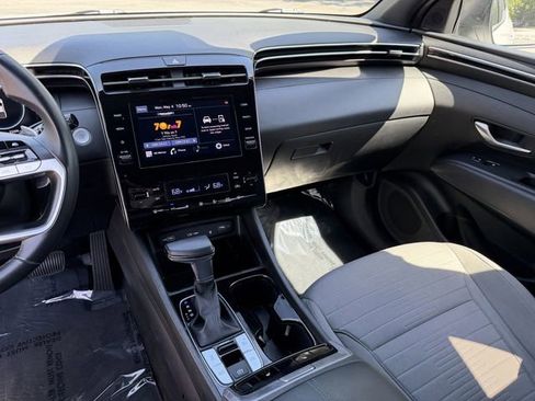 Used 2022 Hyundai Santa Cruz SEL Premium AWD/4WD image 16