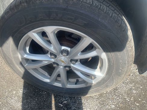 Used 2017 Chevrolet Equinox LT w/ Convenience Package image 20