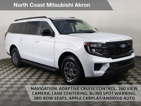 Used 2025 Ford Expedition Max Active AWD/4WD image 1