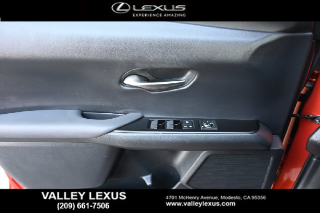 Used 2019 Lexus UX 250h AWD/4WD image 12