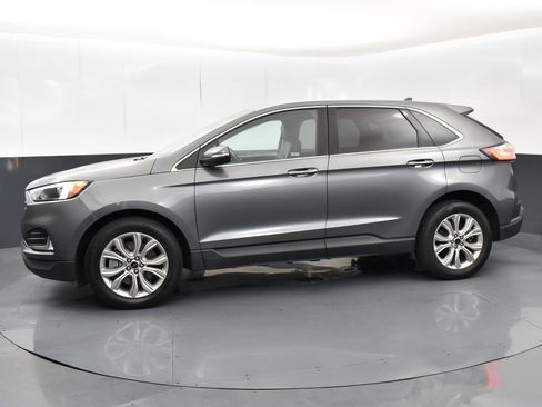 Used 2024 Ford Edge Titanium image 4