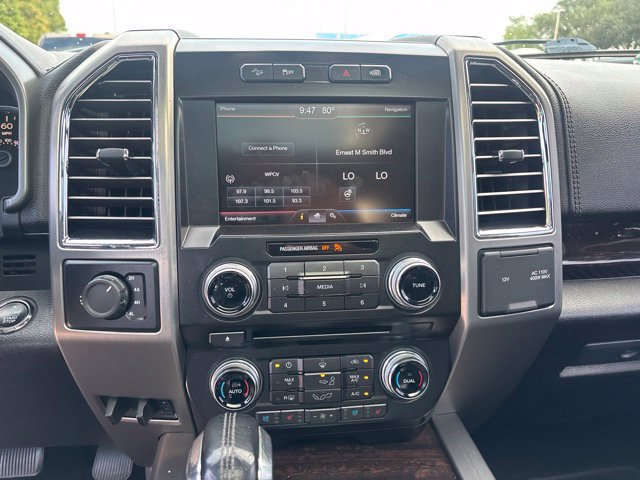 Used 2015 Ford F150 Platinum w/ Equipment Group 701A Luxury AWD/4WD image 12