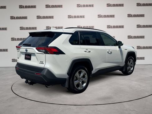 Used 2021 Toyota RAV4 XLE Premium AWD/4WD image 5