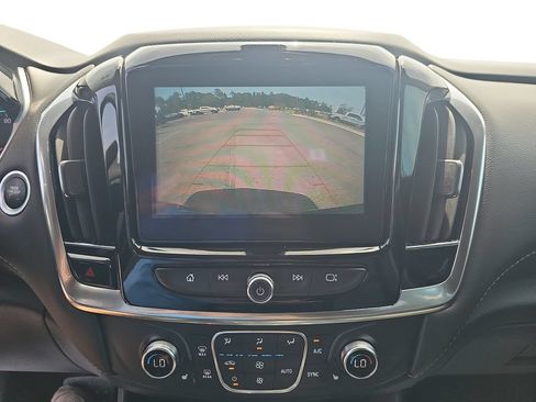 Used 2019 Chevrolet Traverse LT FWD image 22
