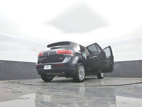 Used 2014 Lincoln MKX FWD w/ Equipment Group 101A image 44