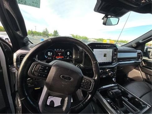 Used 2022 Ford F150 Lariat w/ Equipment Group 502A High AWD/4WD image 6