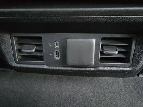 Used 2024 GMC Sierra 1500 Elevation image 12