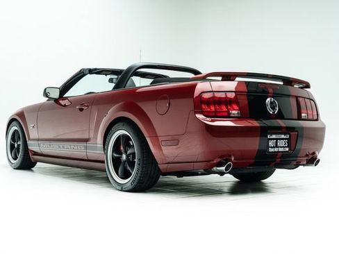 Used 2006 Ford Mustang GT Premium RWD image 19
